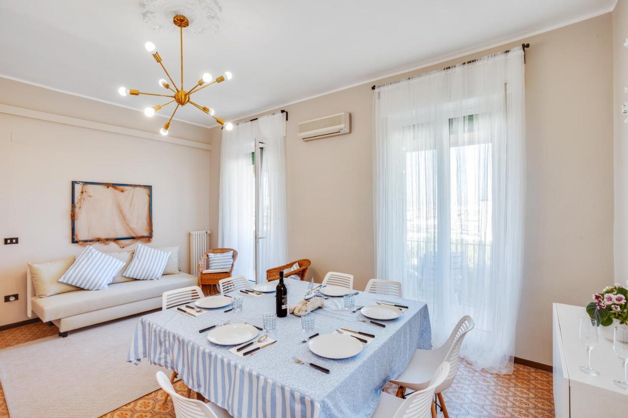 פולינאנו א מארה Rosamare Elegant Apartment מראה חיצוני תמונה