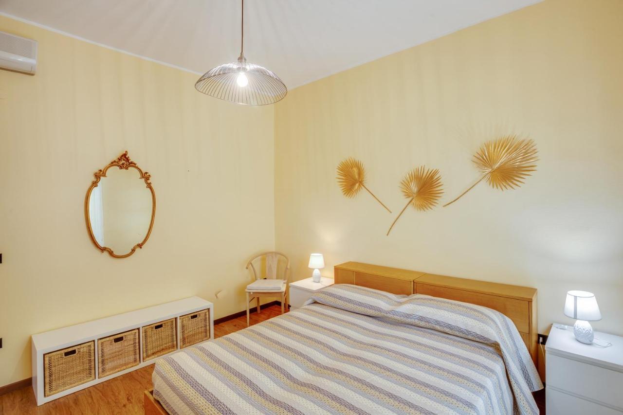 פולינאנו א מארה Rosamare Elegant Apartment מראה חיצוני תמונה