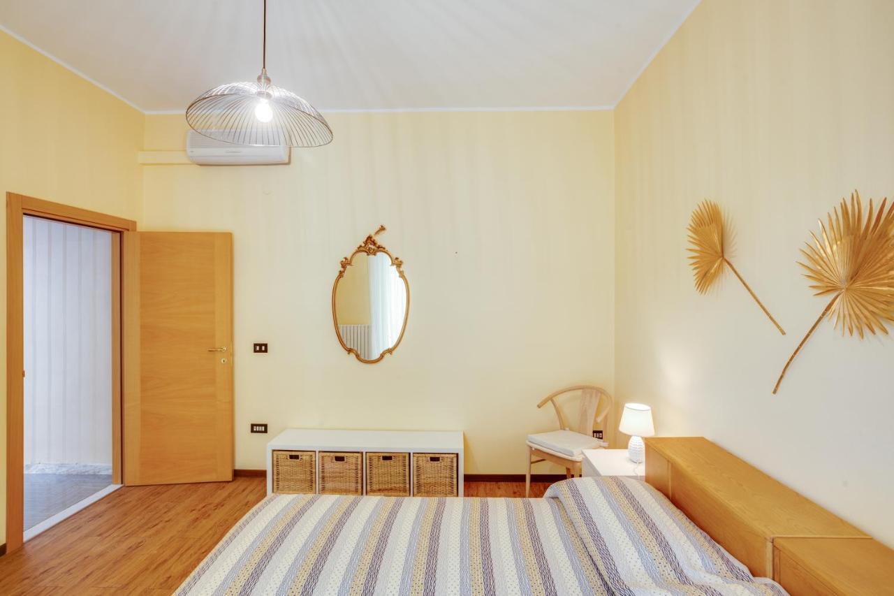 פולינאנו א מארה Rosamare Elegant Apartment מראה חיצוני תמונה