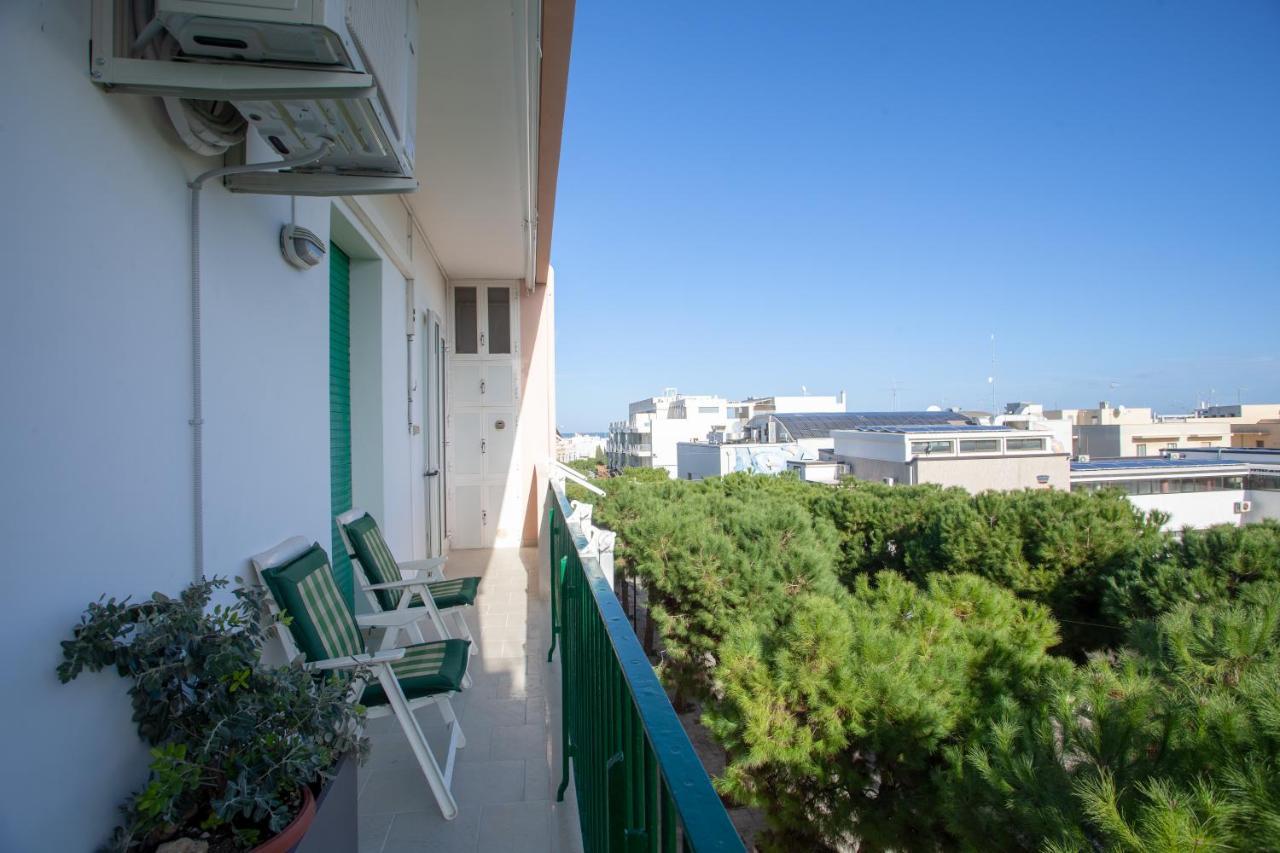 פולינאנו א מארה Rosamare Elegant Apartment מראה חיצוני תמונה